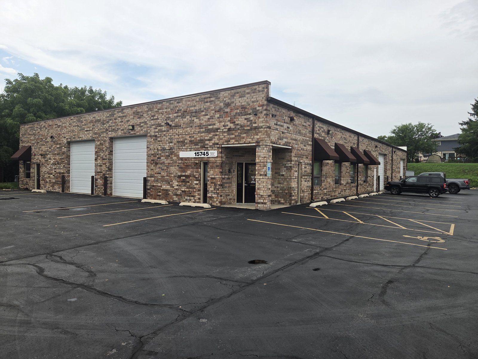 Hardway Enterprises fulfillment warehouse at 15745 Annico Drive, Homer Glen, IL